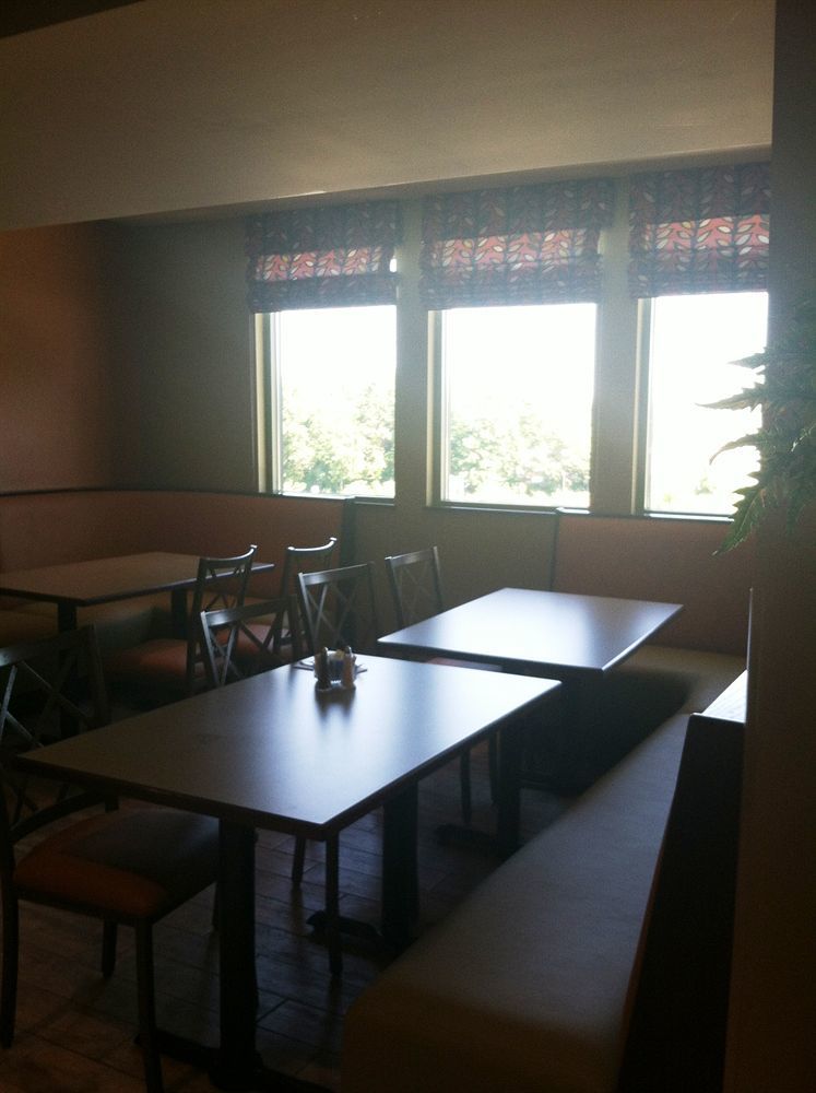 Quality Inn East Stroudsburg - Poconos Exterior photo